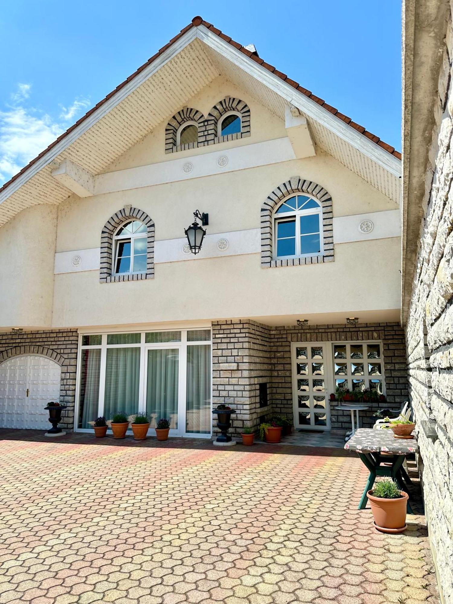Ello Residence Veszprém Exterior foto